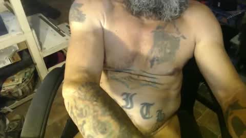 Snapshot of naturenaked chatting on 02-16-25, 02:00 NatureNaked online show from 02-16-25, 02:00