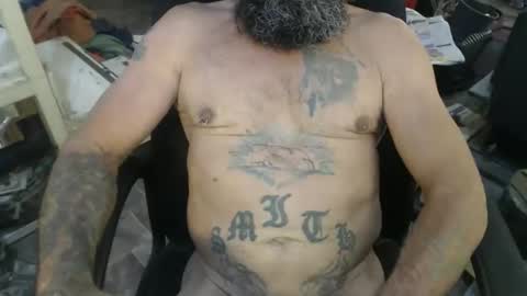 Snapshot of naturenaked chatting on 01-11-26, 12:37 NatureNaked online show from 01-11-26, 12:37