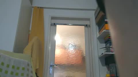 Snapshot of naturista25 chatting on 01-12-26, 04:34 naturista25 online show from 01-12-26, 04:34