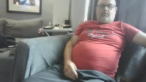 Snapshot of naturistmale45 chatting on 09-10-25, 10:26 naturistmale45 online show from 09-10-25, 10:26