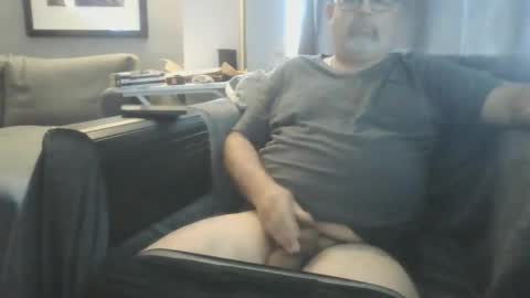 Snapshot of naturistmale45 chatting on 09-28-25, 03:17 naturistmale45 online show from 09-28-25, 03:17