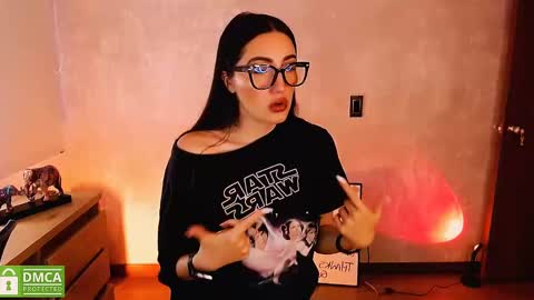 Snapshot of natval_ chatting on 12-12-24, 11:07 Natalia Valeria online show from 12-12-24, 11:07