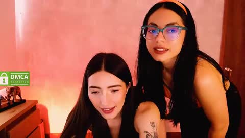 Snapshot of natval_ chatting on 12-15-24, 01:11 Natalia Valeria online show from 12-15-24, 01:11