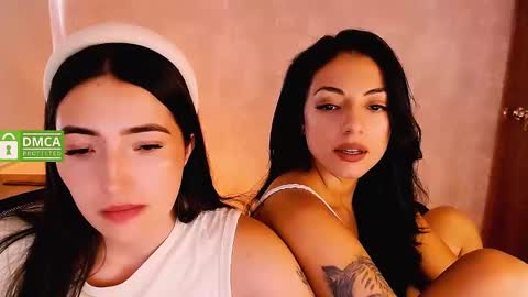 Snapshot of natval_ chatting on 01-09-25, 02:29 Natalia Valeria online show from 01-09-25, 02:29