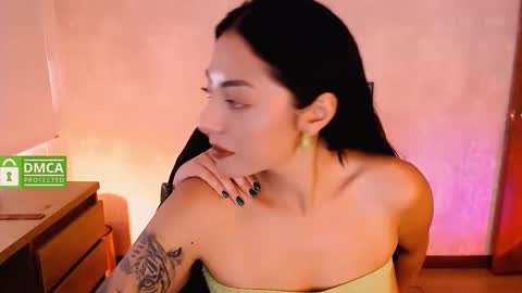 Snapshot of natval_ chatting on 02-07-25, 04:24 Natalia Valeria online show from 02-07-25, 04:24