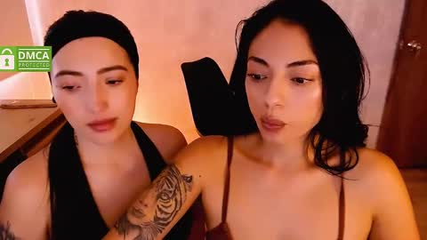 Snapshot of natval_ chatting on 02-25-25, 02:11 Natalia Valeria online show from 02-25-25, 02:11