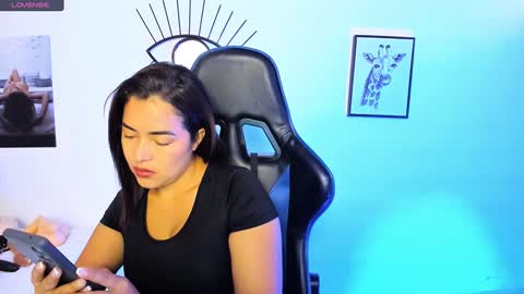 Snapshot of naty_07 chatting on 02-08-25, 06:33 Natalia online show from 02-08-25, 06:33