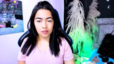 Snapshot of naty_07 chatting on 11-28-25, 06:54 Natalia online show from 11-28-25, 06:54