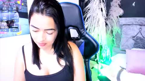 Snapshot of naty_07 chatting on 12-02-25, 10:38 Natalia online show from 12-02-25, 10:38