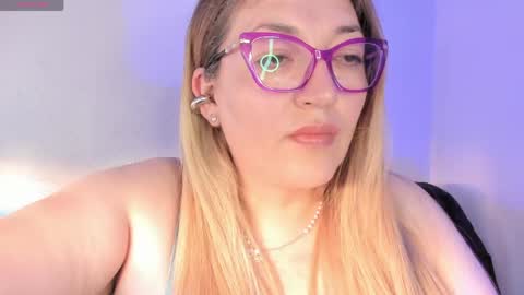 Snapshot of naty__mature_ chatting on 06-08-26, 06:30 Nataly online show from 06-08-26, 06:30