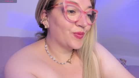Snapshot of naty__mature_ chatting on 07-03-26, 01:23 Nataly online show from 07-03-26, 01:23