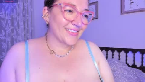 Snapshot of naty__mature_ chatting on 07-03-26, 07:31 Nataly online show from 07-03-26, 07:31