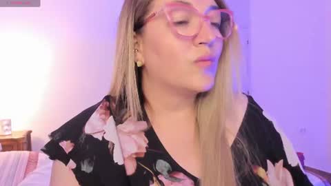 Snapshot of naty__mature_ chatting on 07-08-26, 06:34 Nataly online show from 07-08-26, 06:34