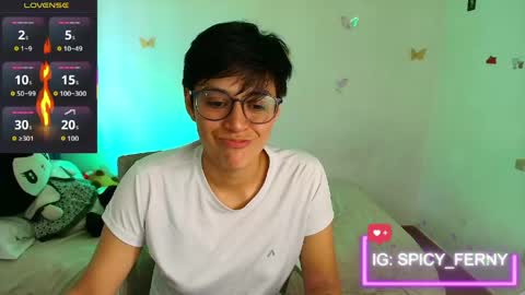 Snapshot of naty_lux19 chatting on 04-28-26, 07:52 Fernanda online show from 04-28-26, 07:52