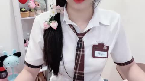 Snapshot of natycutiegirl chatting on 04-30-26, 01:12 Kiki online show from 04-30-26, 01:12