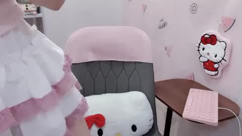 Snapshot of natycutiegirl chatting on 07-20-26, 02:04 Kiki online show from 07-20-26, 02:04