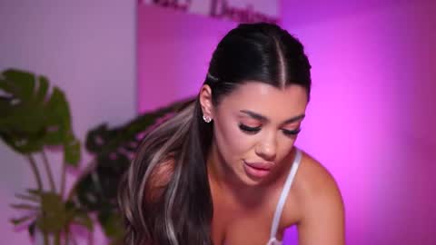 Naty online show from 03-03-25, 11:22