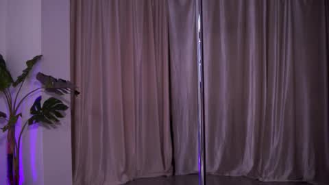 Snapshot of natydesiree chatting on 03-02-26, 08:04 Naty online show from 03-02-26, 08:04