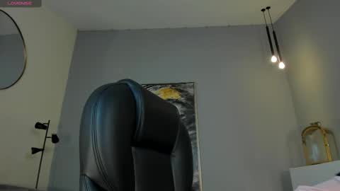 Snapshot of natyferrer chatting on 02-20-25, 10:37 Naty Ferrer online show from 02-20-25, 10:37