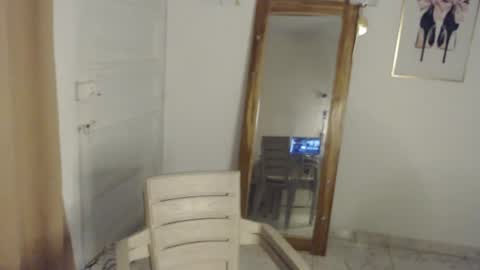 Stella Mcqueen online show from 04-19-26, 09:17