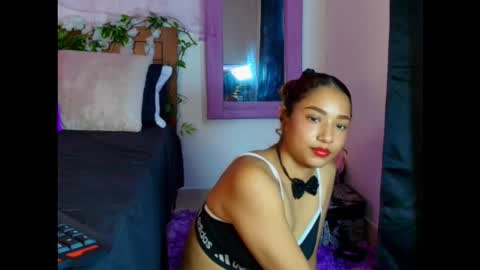 Snapshot of natzurit chatting on 11-13-25, 03:33 Natzu online show from 11-13-25, 03:33