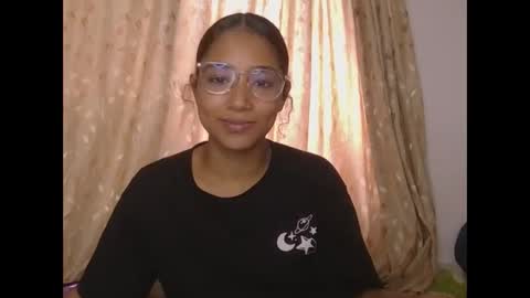 Snapshot of natzurit chatting on 12-05-25, 04:47 Natzu online show from 12-05-25, 04:47