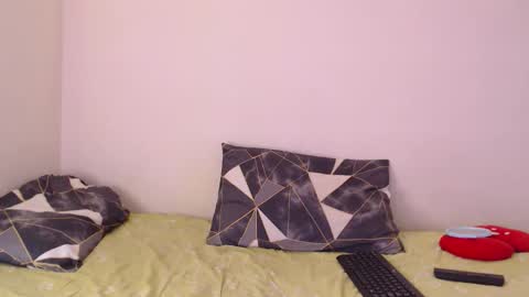 Snapshot of naudiz chatting on 01-06-26, 07:28 Eimy online show from 01-06-26, 07:28