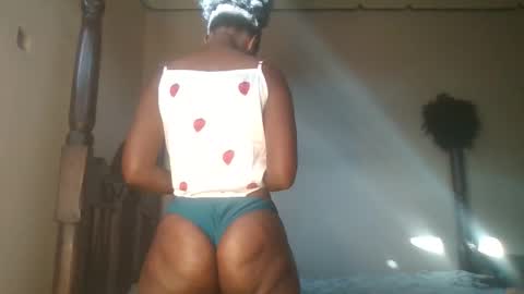 naughtiecouple_ online show from 10-21-25, 04:57