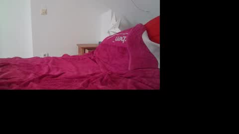 Snapshot of naughty69boy97 chatting on 03-16-26, 01:15 benny online show from 03-16-26, 01:15