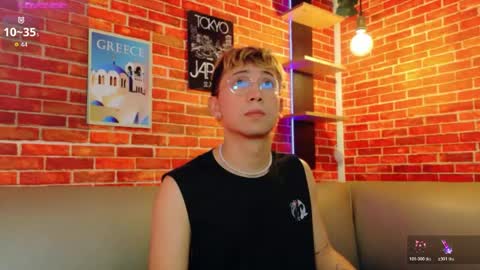 Christopher  Chris online show from 04-11-26, 03:27