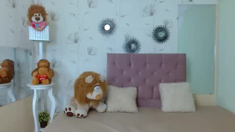 Zoe online show from 01-14-25, 12:54