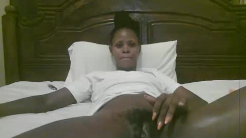 Snapshot of naughty_babe000 chatting on 01-17-26, 08:30 alisha online show from 01-17-26, 08:30