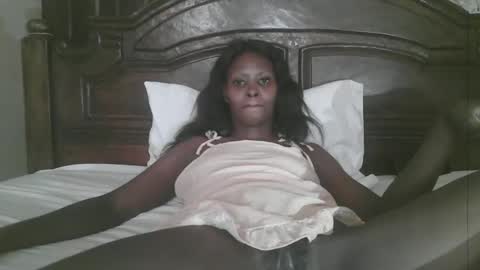 Snapshot of naughty_babe000 chatting on 03-02-26, 07:26 alisha online show from 03-02-26, 07:26