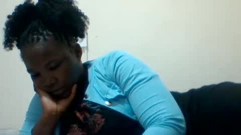 Snapshot of naughty_baddie5 chatting on 07-10-26, 09:56 candy online show from 07-10-26, 09:56