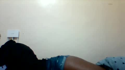 Snapshot of naughty_baddie5 chatting on 07-12-26, 09:33 candy online show from 07-12-26, 09:33