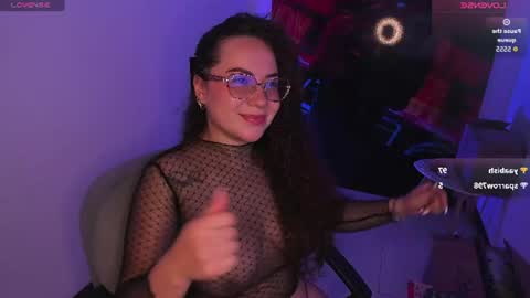 Snapshot of naughty_butt chatting on 06-10-26, 03:29 Megan online show from 06-10-26, 03:29