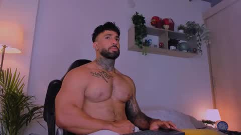 Snapshot of naughty_dominant chatting on 03-02-25, 09:01 Miller online show from 03-02-25, 09:01