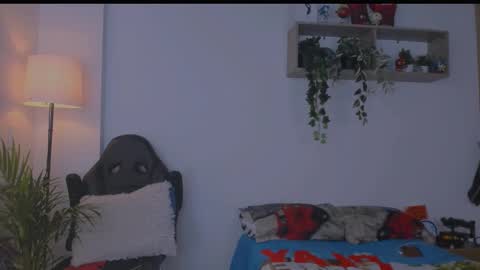 Snapshot of naughty_dominant chatting on 03-08-25, 05:28 Miller online show from 03-08-25, 05:28