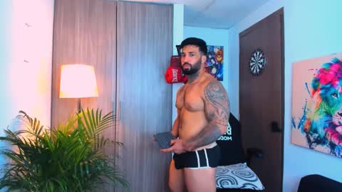 Snapshot of naughty_dominant chatting on 10-09-25, 12:08 Miller online show from 10-09-25, 12:08