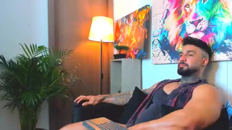 Snapshot of naughty_dominant chatting on 12-01-25, 11:43 Miller online show from 12-01-25, 11:43