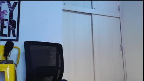 Em  please help me reach 100 thumbs up 3 online show from 03-22-26, 02:59