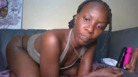 Snapshot of naughty_jee chatting on 10-08-25, 03:37 jee online show from 10-08-25, 03:37