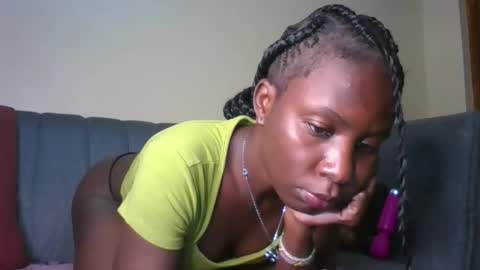 Snapshot of naughty_jee chatting on 11-18-25, 02:50 jee online show from 11-18-25, 02:50