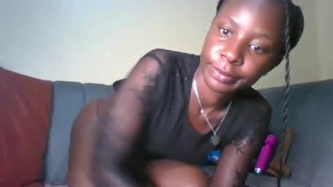 Snapshot of naughty_jee chatting on 11-20-25, 02:45 jee online show from 11-20-25, 02:45