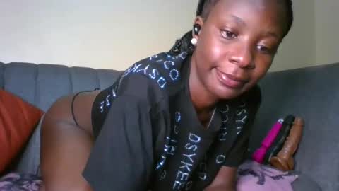 Snapshot of naughty_jee chatting on 11-24-25, 02:33 jee online show from 11-24-25, 02:33