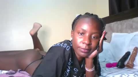 Snapshot of naughty_jee chatting on 11-24-25, 02:39 jee online show from 11-24-25, 02:39