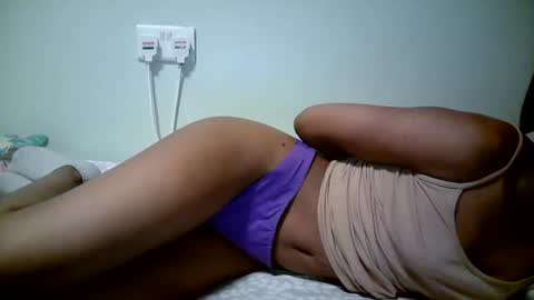 Snapshot of naughty_kesh chatting on 09-12-25, 08:25 kesh online show from 09-12-25, 08:25