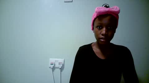 Snapshot of naughty_kesh chatting on 09-16-25, 11:28 kesh online show from 09-16-25, 11:28