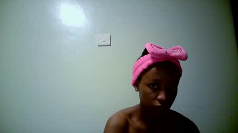 Snapshot of naughty_kesh chatting on 09-24-25, 02:37 kesh online show from 09-24-25, 02:37