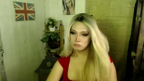 Snapshot of naughty_kim20 chatting on 06-11-26, 02:11 alexa online show from 06-11-26, 02:11